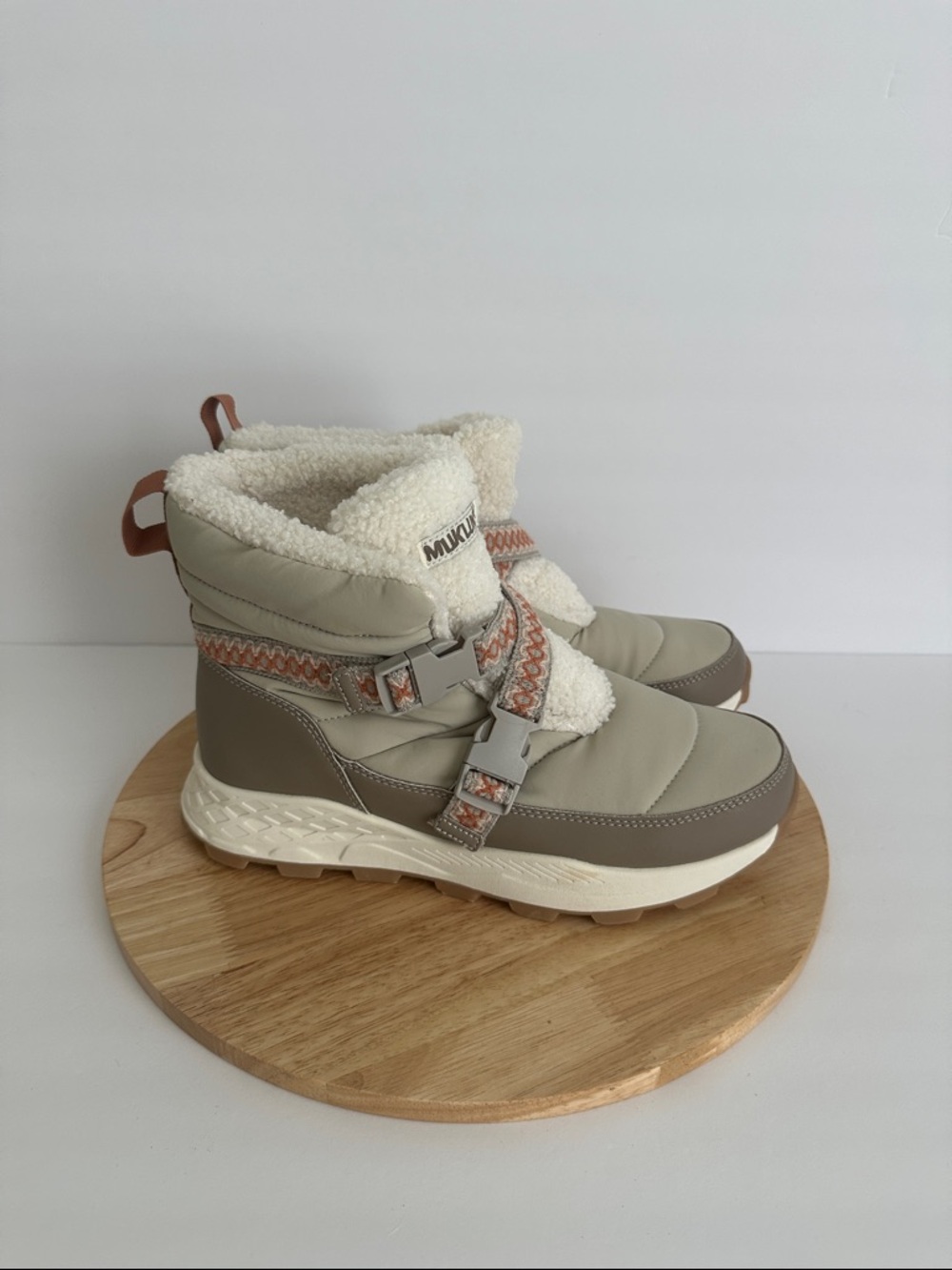 Muk Luks Womens Wren Water Resistant Flat Heel Winter Boots